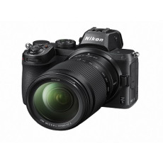 니콘 미러리스 Z5 Body + Z 24-200mm Lens Kit