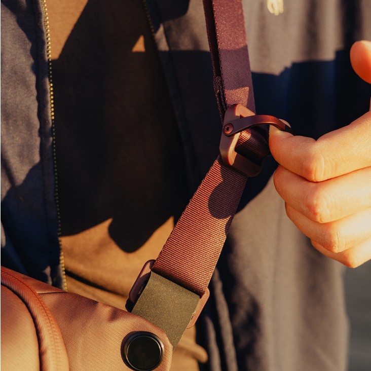 V2 슬링백 6L 이클립스