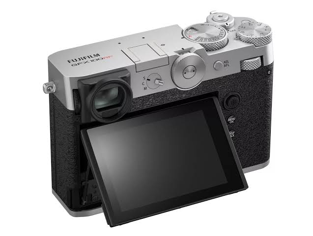 FUJIFILM GFX 100RF